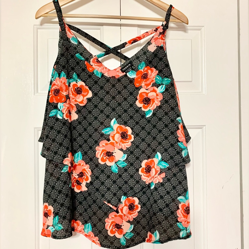 Torrid Floral Tiered Swing Tank Top Blouse Shirt 1X 14 16